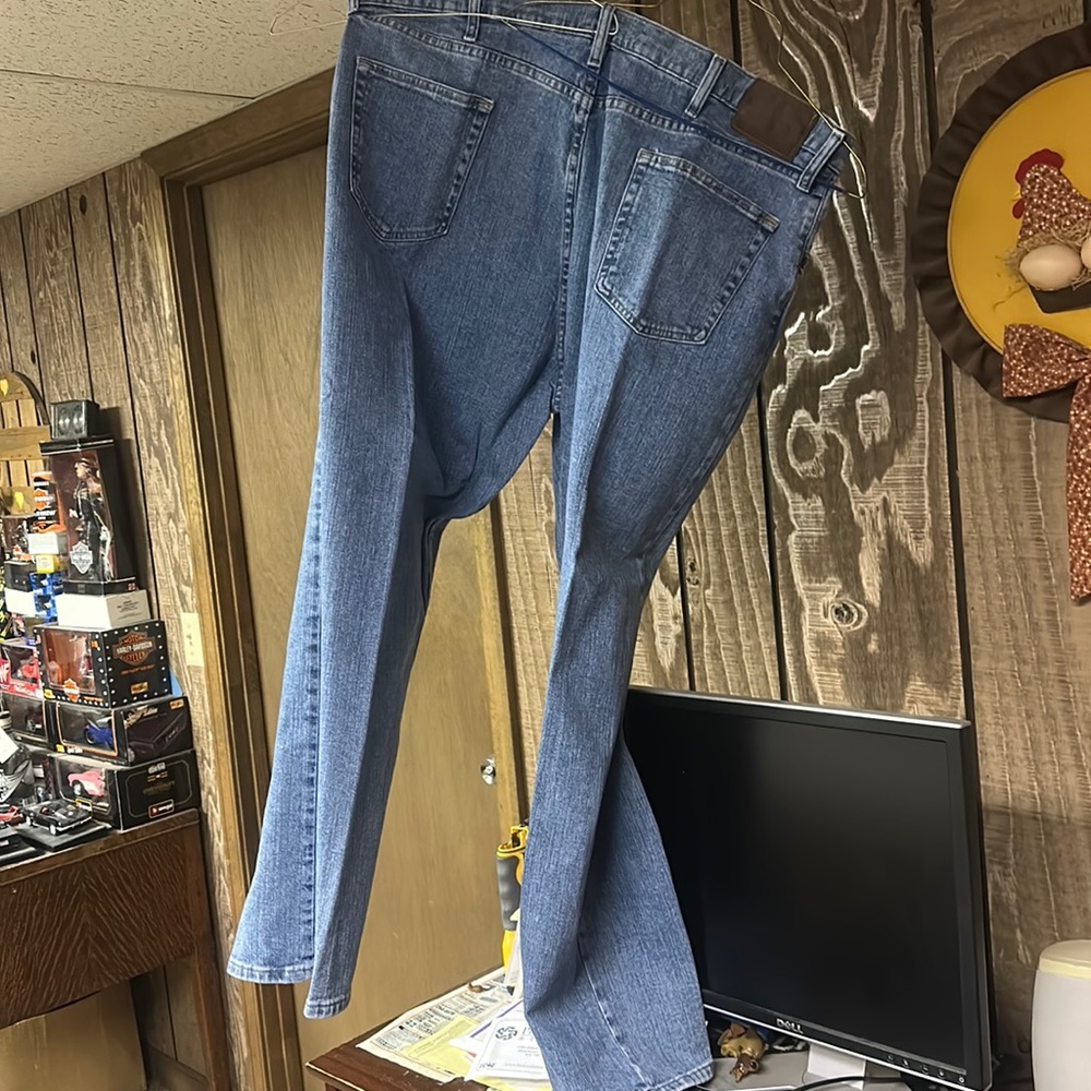 Wrangler Relaxed Jeans EUC 44